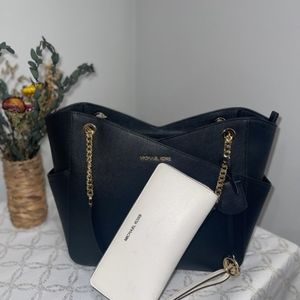 Large tote and wallet